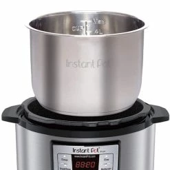 BargainJunkie Instant Pot 6QT Multi-Cooker Pressure Cooker, Refurbished Kitchen