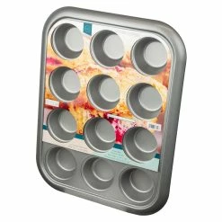 BargainJunkie New Chicago Metallic Heavy Duty 12 Cup Non-Stick Muffin Pan