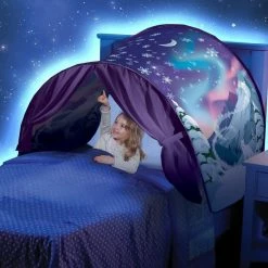 BargainJunkie New Dream Tents Winter Wonderland Kid's Pop Up Tent