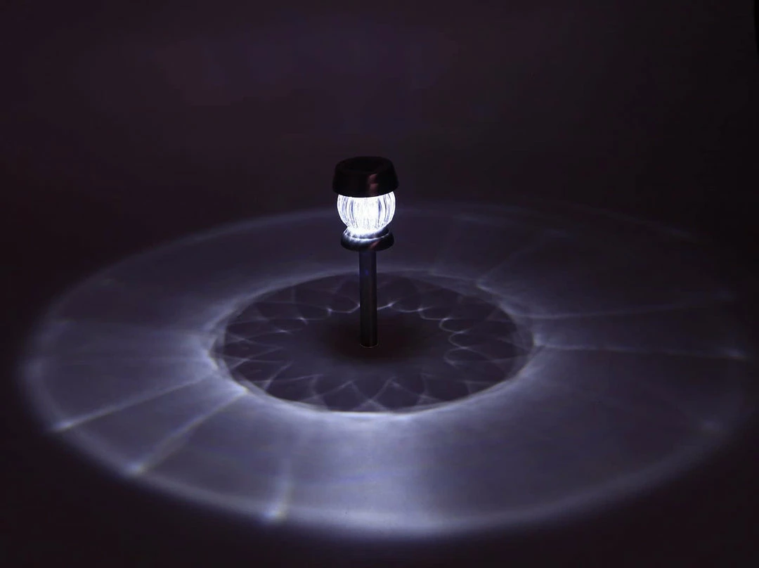 BargainJunkie Gigalumi Solar Pathway Lights, 4 Pack