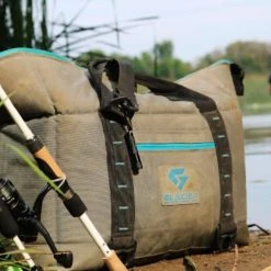 BargainJunkie Glacier Icebox Jr 19 Quart Cooler, Blue