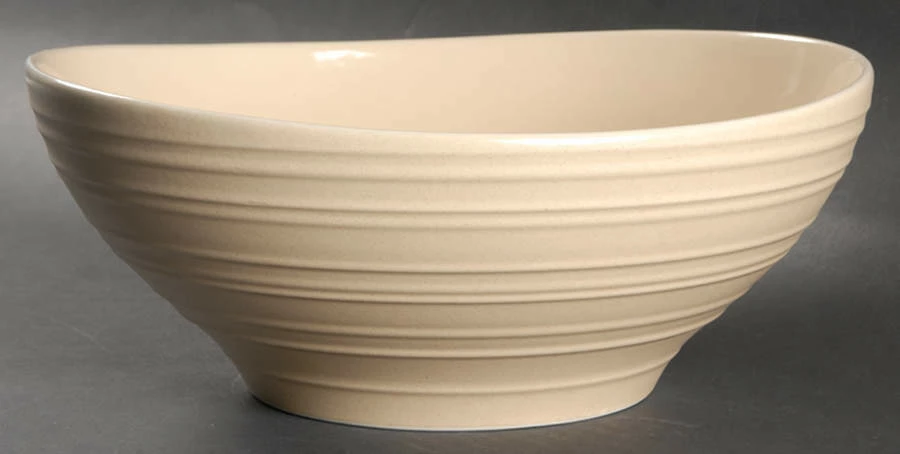 BargainJunkie Mikasa DJ105 Tan Swirl 9 3/4 Inch Vegetable Bowl New