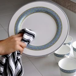 BargainJunkie Set Of 16 Woven Cotton Absorbent Kitchen Towels 19 X 29