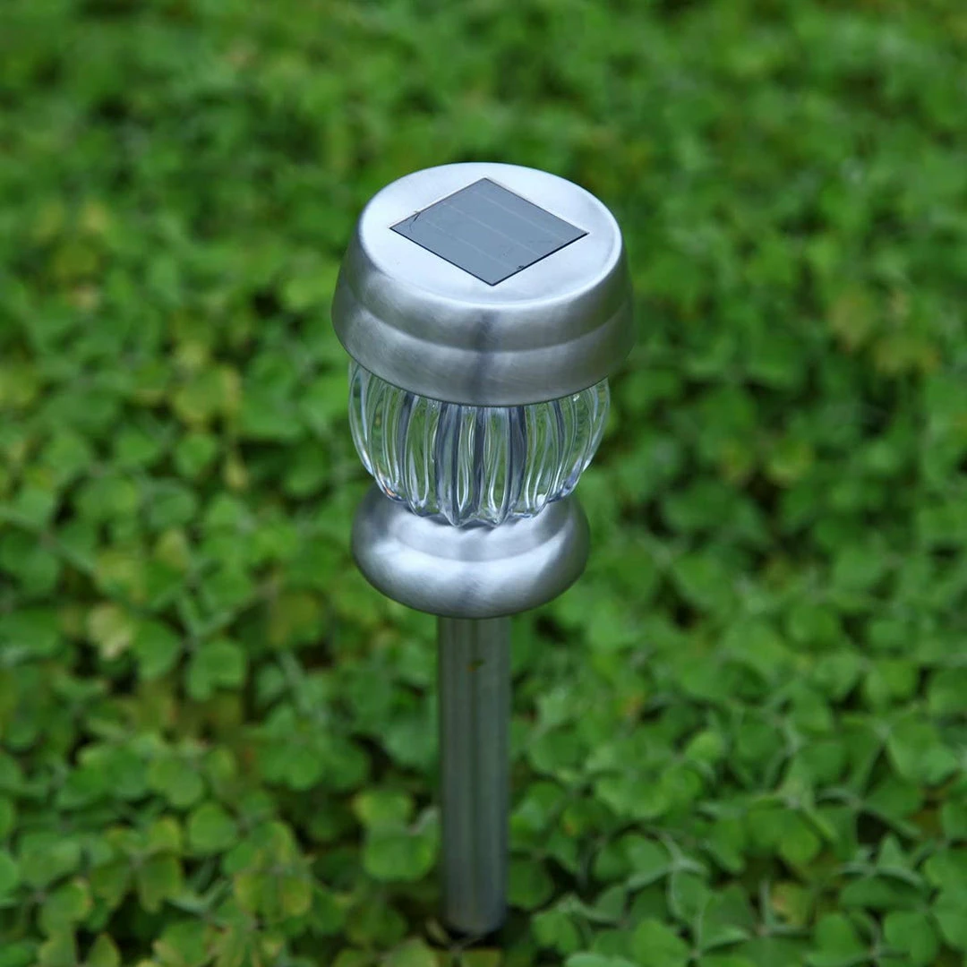 BargainJunkie Gigalumi Solar Pathway Lights, 4 Pack