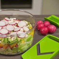 BargainJunkie New Genius Salad Chef Smart 4pc Vegetable Chopper