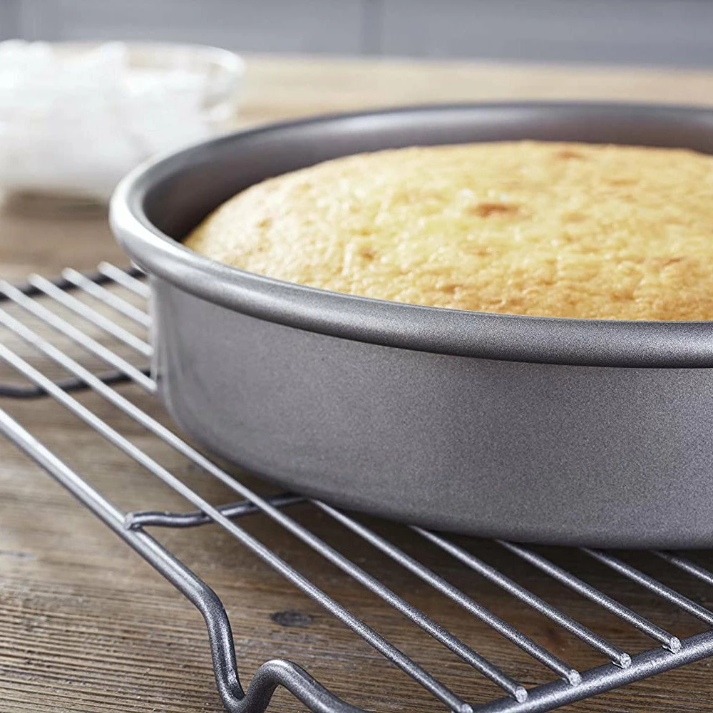 BargainJunkie Chicago Metallic 9" Non-Stick Round Cake Pan