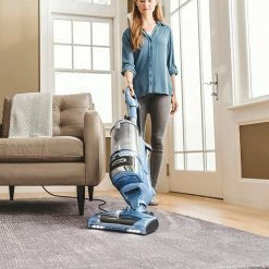 BargainJunkie Shark NV642 Rotator Lift-Away Upright Vacuum, Refurbished