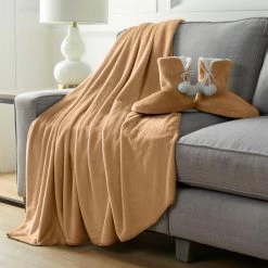 BargainJunkie Warm And Cozy Oversized Throw And Bootie Set New