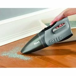 BargainJunkie Shark 12 Volt Cordless Hand Vac Certified Refurbished SV7728